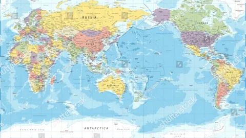 “山东泰山5-0大胜青岛，费莱尼连场破门刘愚双响领跑射手榜”